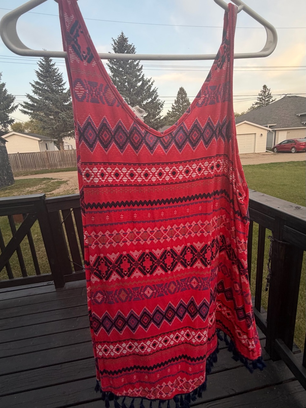 Vibrant Red Patterned Top - Picture 2 of 4